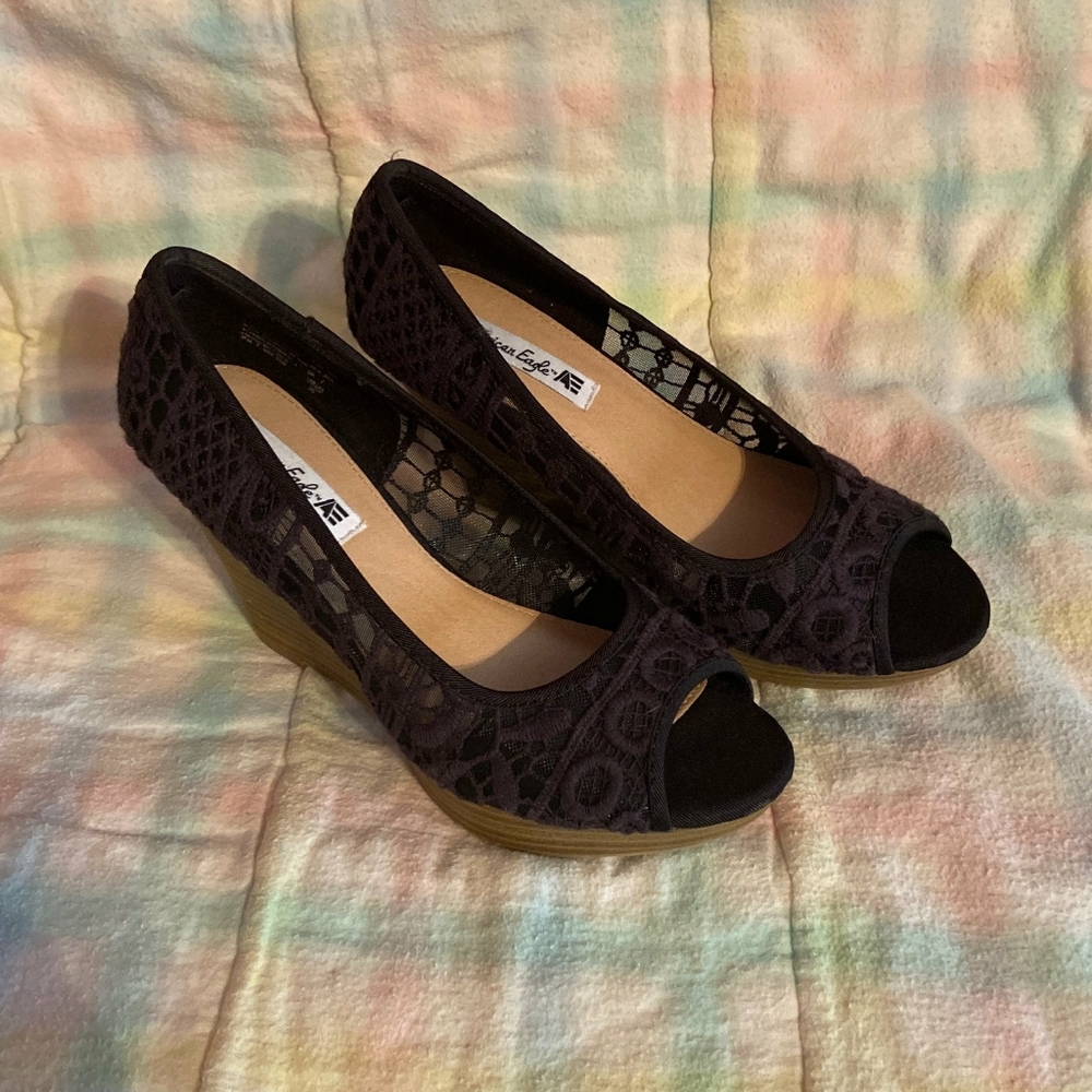 Espadrilles - Picture 2 of 3